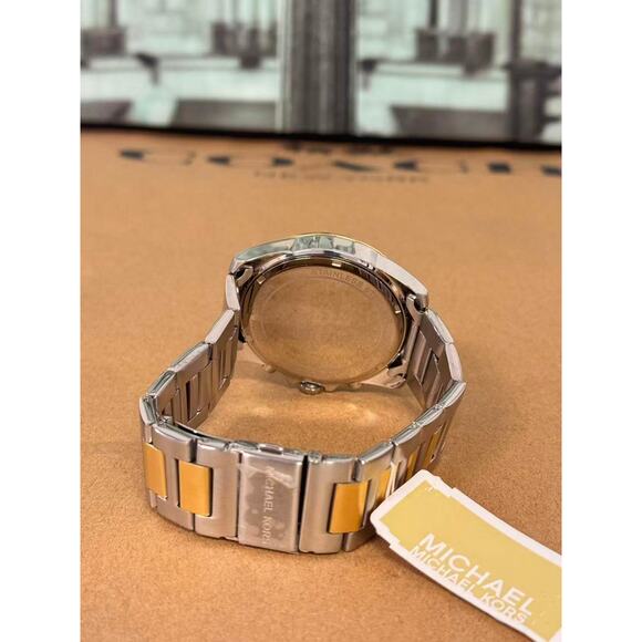 Michael Kors Alek MK8901 Two Tone Chronograph Men's Watch - Picture 4 of 5